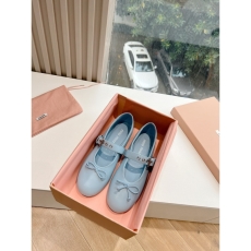 Miu Miu flat shoes